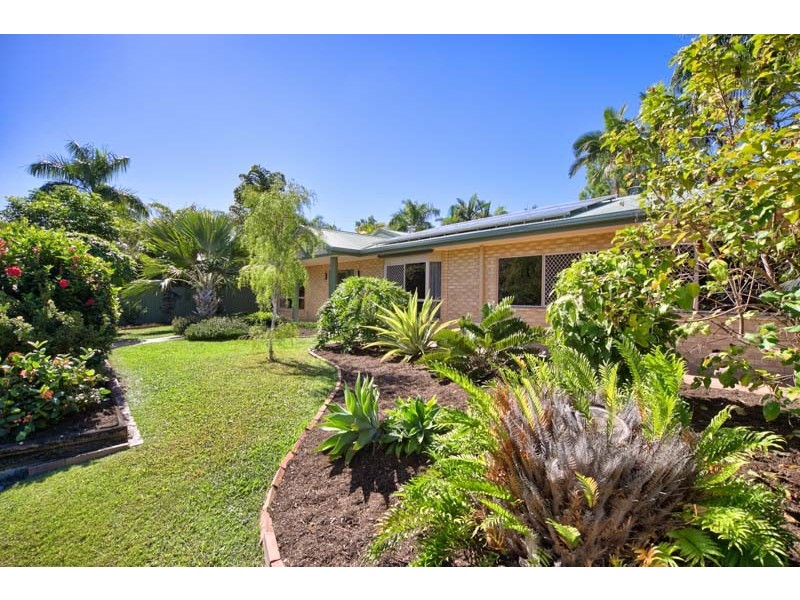 Clifton Beach QLD 4879