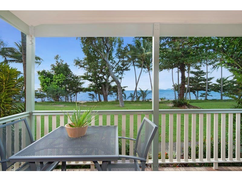 Kurrimine Beach QLD 4871
