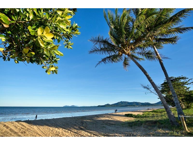 Kurrimine Beach QLD 4871