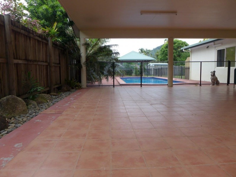 5 Connemara Close, Trinity Beach QLD 4879