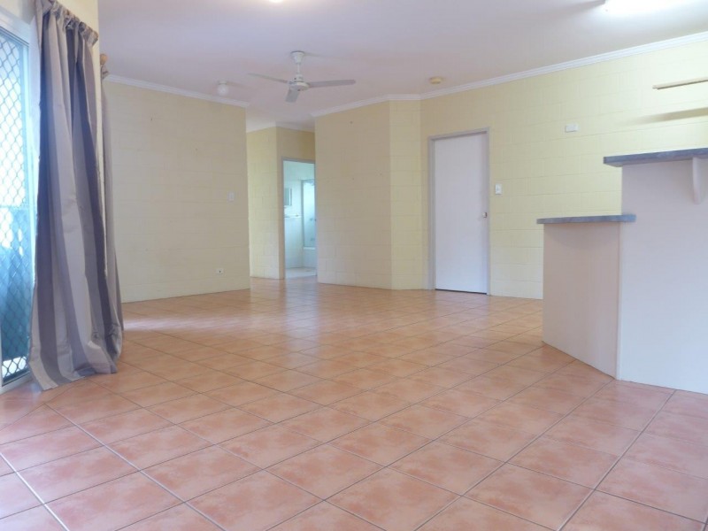 5 Connemara Close, Trinity Beach QLD 4879