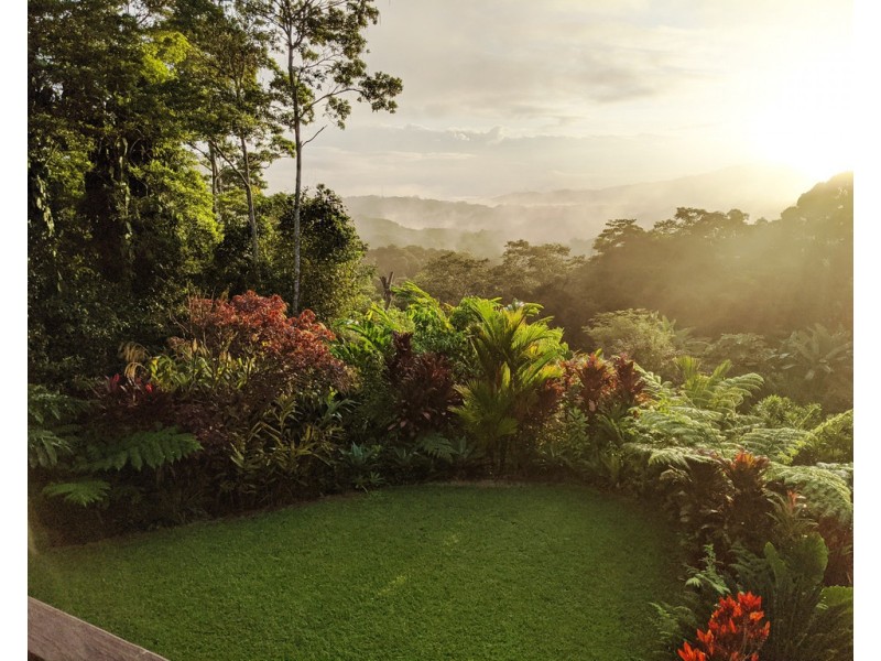 6 Hope Close, Kuranda QLD 4881