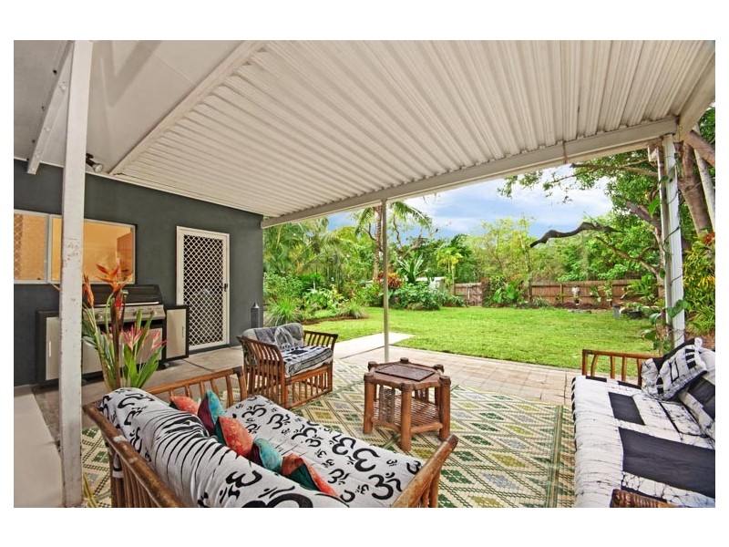 48 Baronia, Holloways Beach QLD 4878