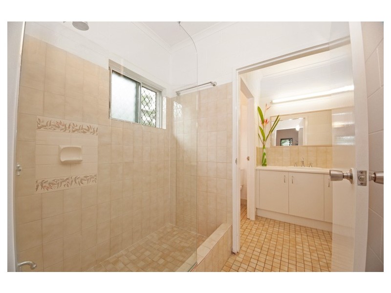 48 Baronia, Holloways Beach QLD 4878