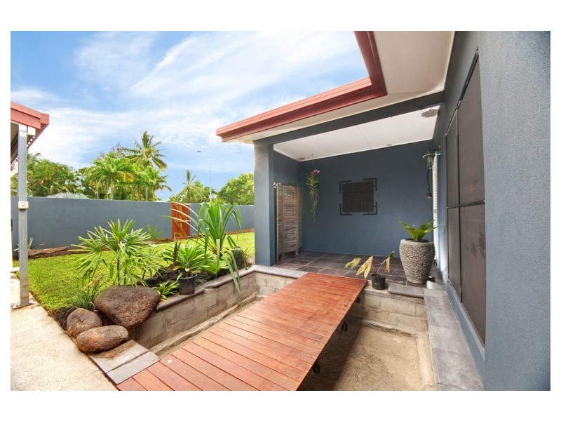 48 Baronia, Holloways Beach QLD 4878