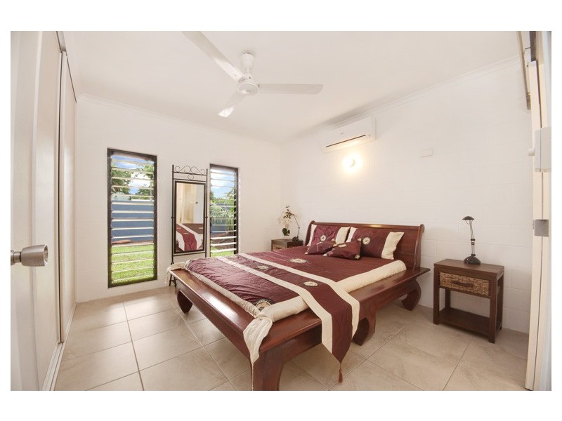 48 Baronia, Holloways Beach QLD 4878