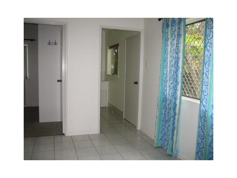 9 Krakatoa Close, Smithfield QLD 4878
