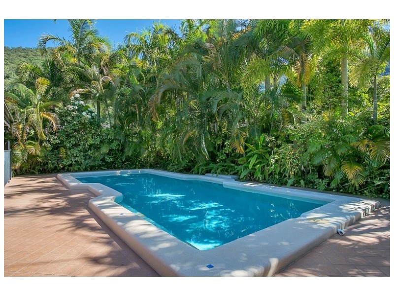 Palm Cove QLD 4879