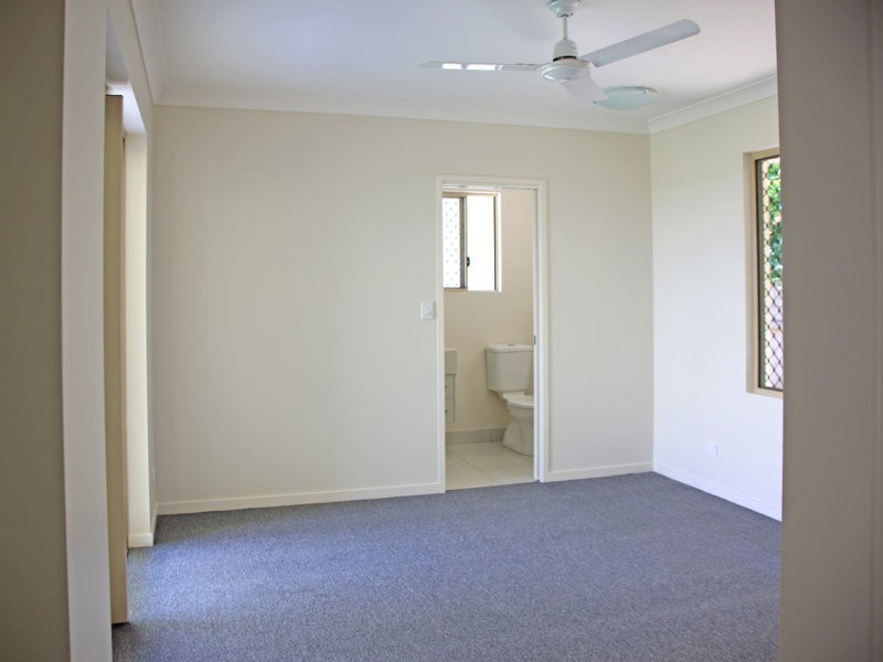 38 St Crispin Street, Clifton Beach QLD 4879