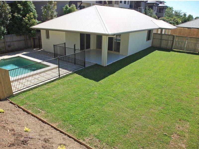 38 St Crispin Street, Clifton Beach QLD 4879
