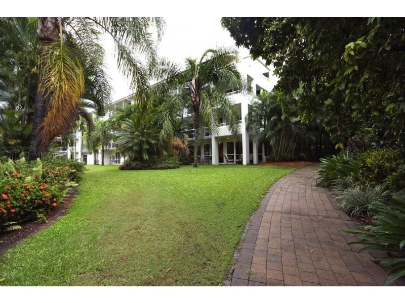 301/81 Coral Coast Dr, Palm Cove QLD 4879