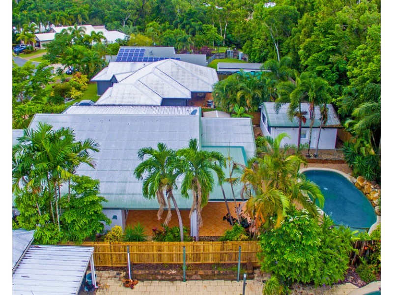 27 Bramble Street, Clifton Beach QLD 4879