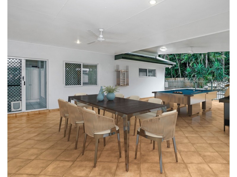 27 Bramble Street, Clifton Beach QLD 4879
