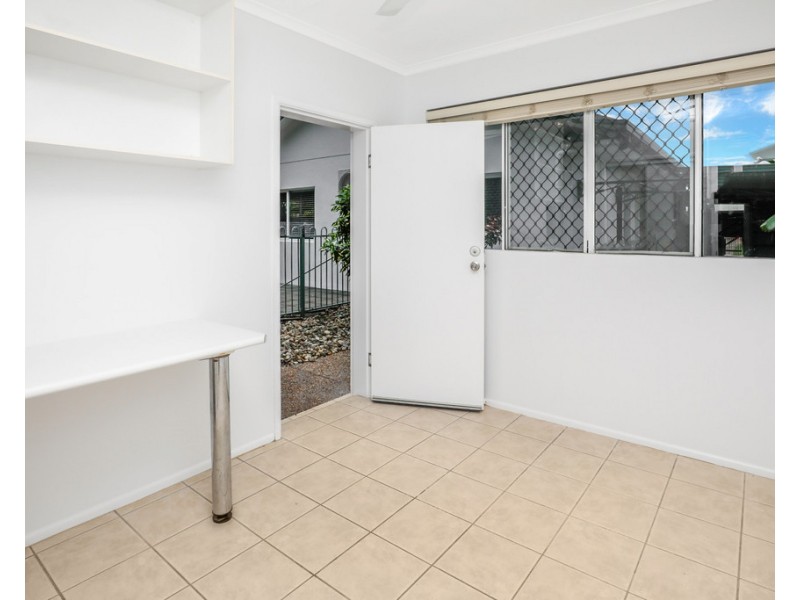 27 Bramble Street, Clifton Beach QLD 4879