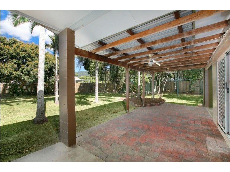 3 Newport Close, Kewarra Beach QLD 4879