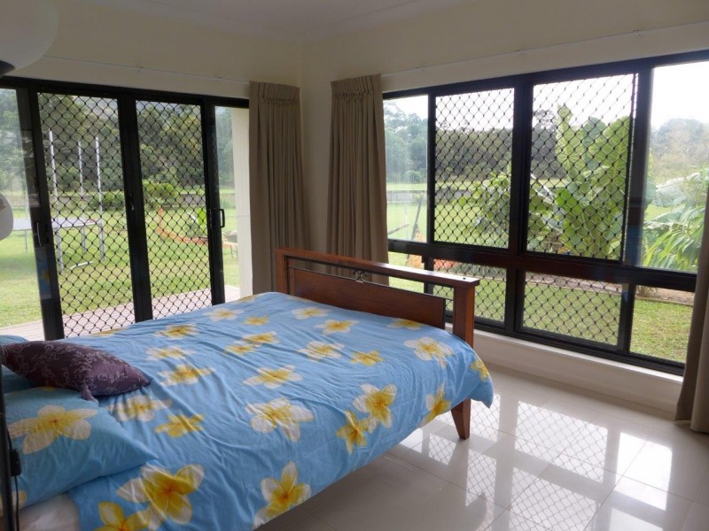 111 Xavier Herbert Drive, Redlynch QLD 4870