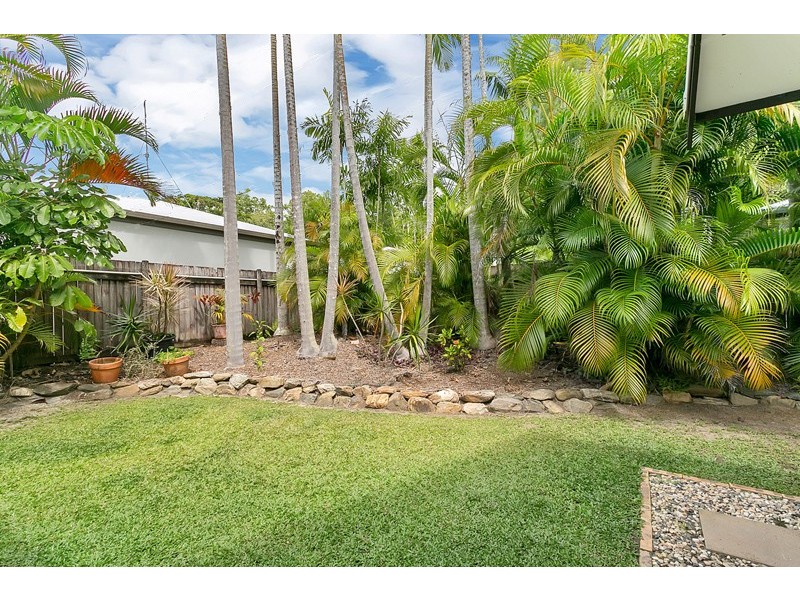 Clifton Beach QLD 4879