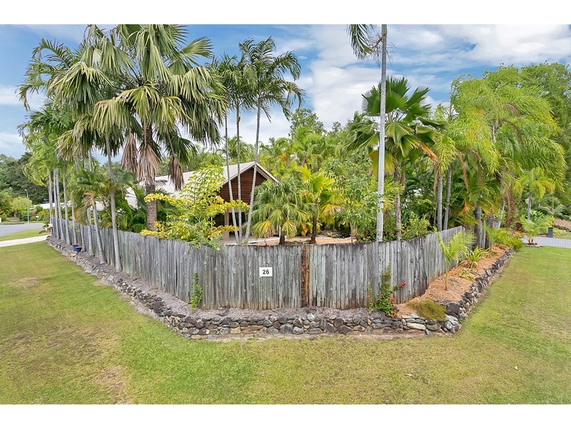 Clifton Beach QLD 4879