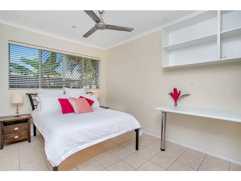 Clifton Beach QLD 4879
