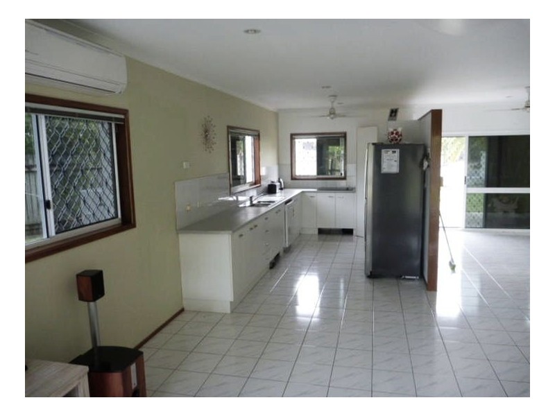 Trinity Beach QLD 4879