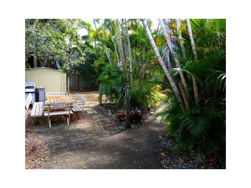 Holloways Beach QLD 4878