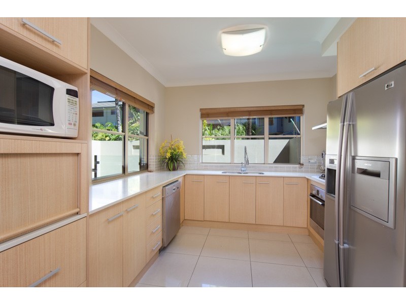 Westcourt QLD 4870