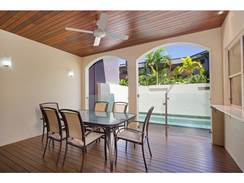 Westcourt QLD 4870