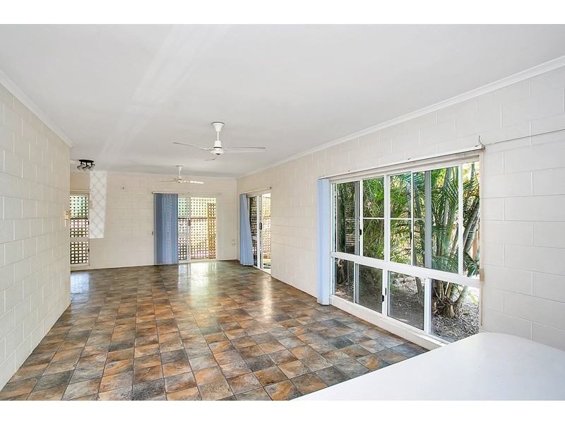 Trinity Beach QLD 4879