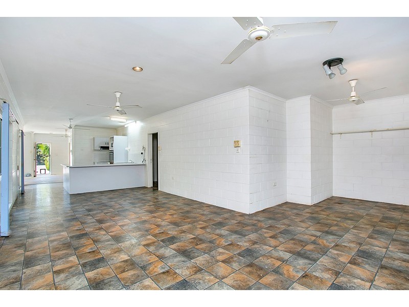 Trinity Beach QLD 4879