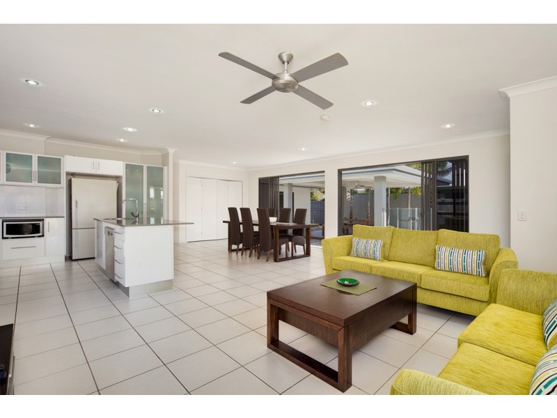 Kewarra Beach QLD 4879