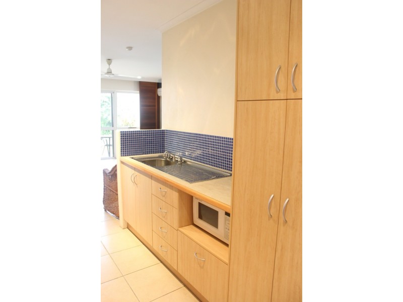 3/131 Williams Esplanade, Palm Cove QLD 4879
