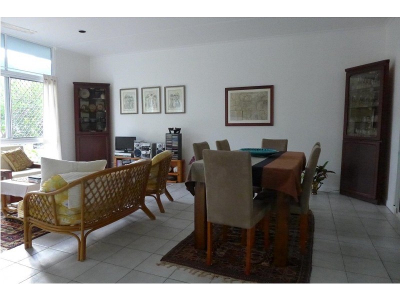 46 Satellite St, Clifton Beach QLD 4879