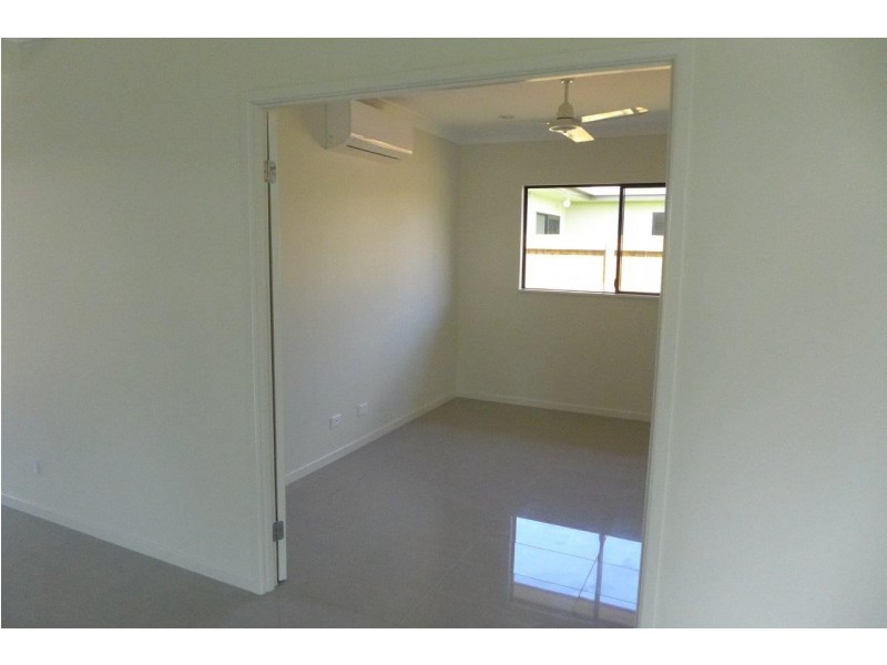 17 Como Close, Kewarra Beach QLD 4879