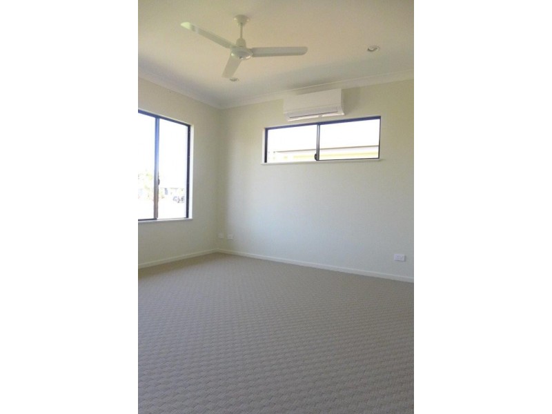 17 Como Close, Kewarra Beach QLD 4879