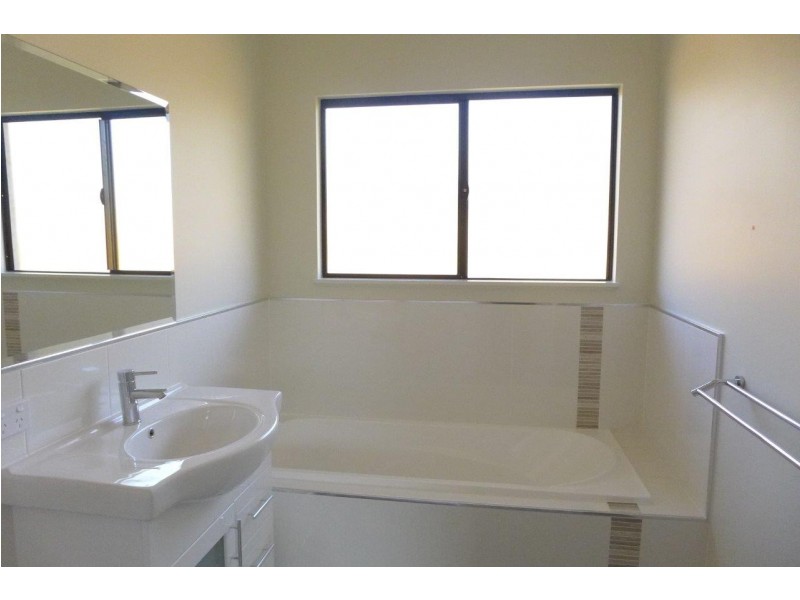 17 Como Close, Kewarra Beach QLD 4879