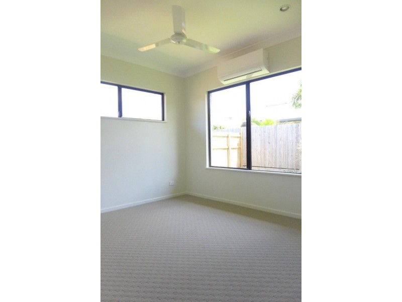 17 Como Close, Kewarra Beach QLD 4879