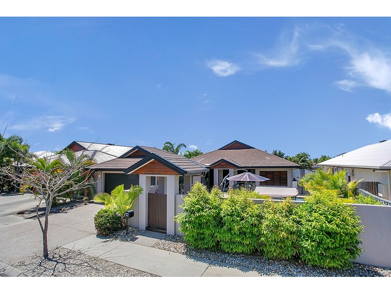 Kewarra Beach QLD 4879