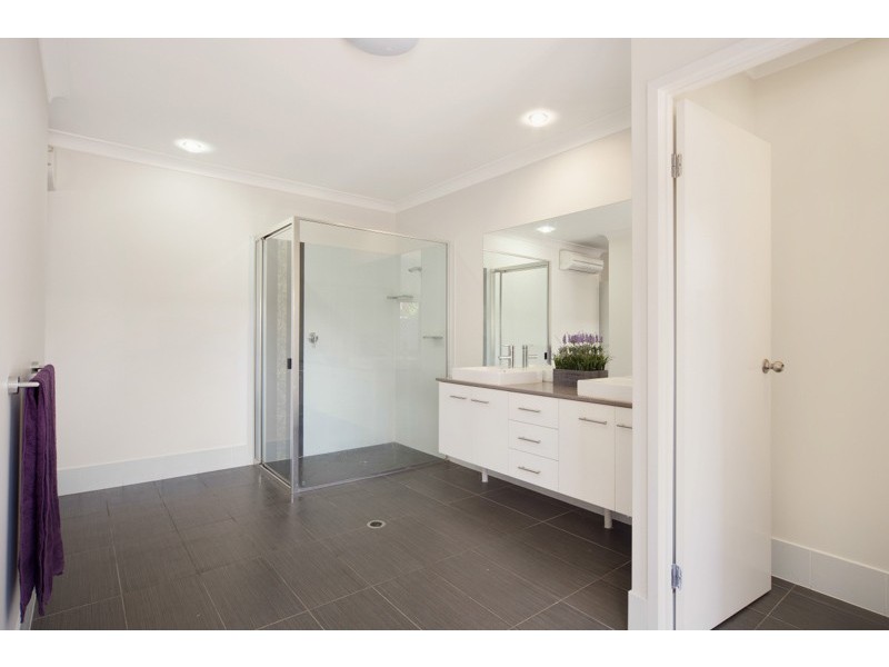 6 Floreat Cl, Kewarra Beach QLD 4879