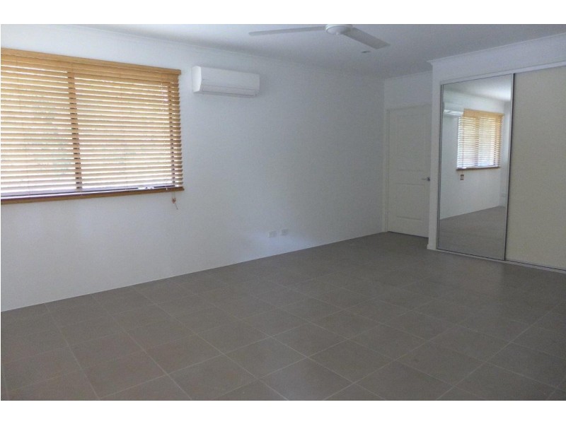 28 Evergreen St, Clifton Beach QLD 4879