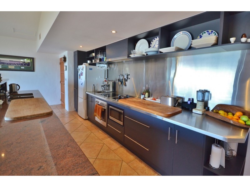 24/7 Tari Place, Trinity Beach QLD 4879