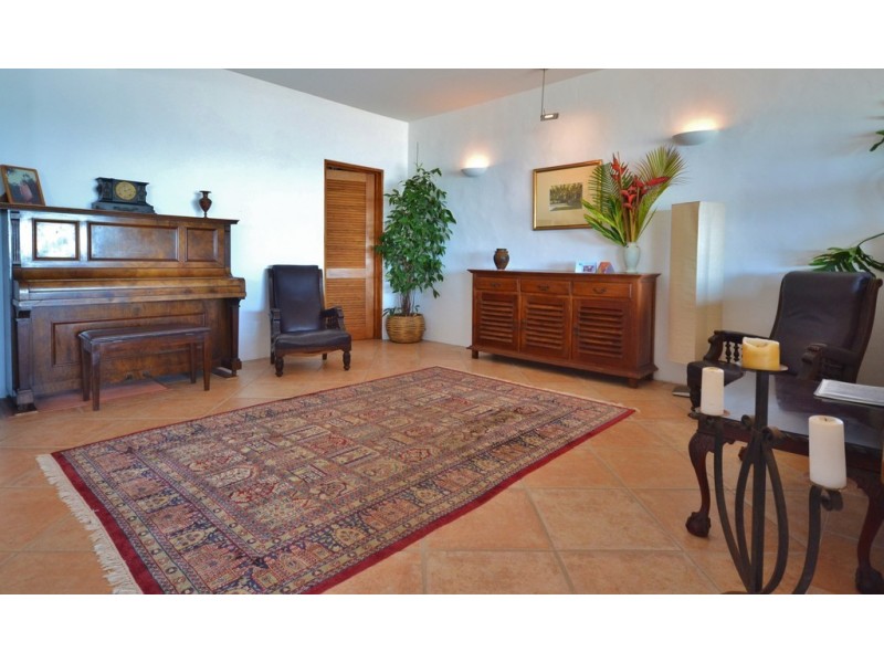 24/7 Tari Place, Trinity Beach QLD 4879