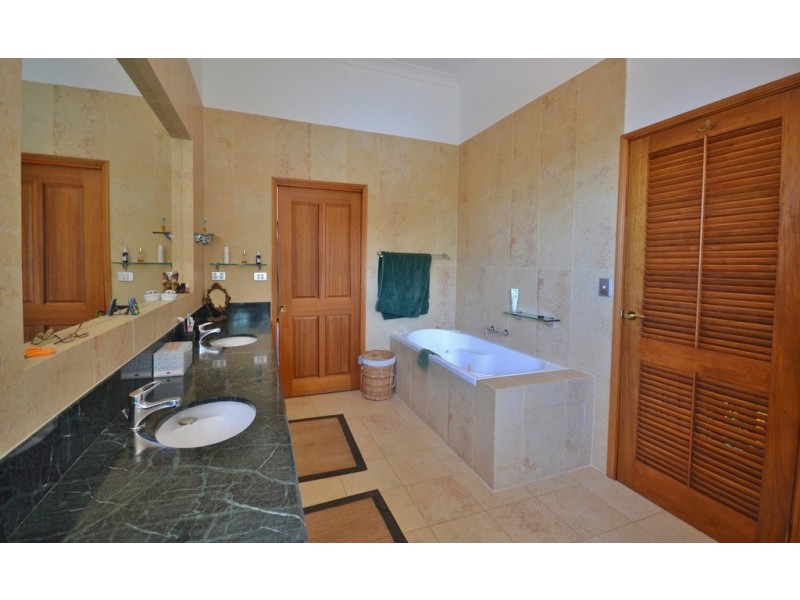 24/7 Tari Place, Trinity Beach QLD 4879