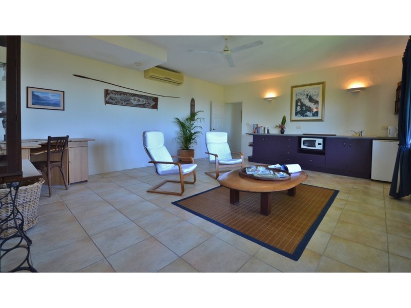 24/7 Tari Place, Trinity Beach QLD 4879