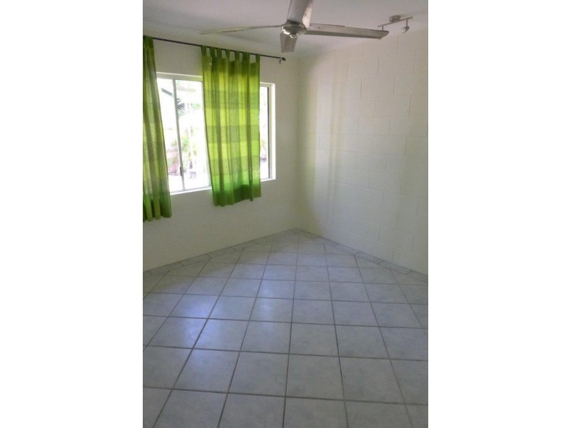 18 Hope St, Clifton Beach QLD 4879