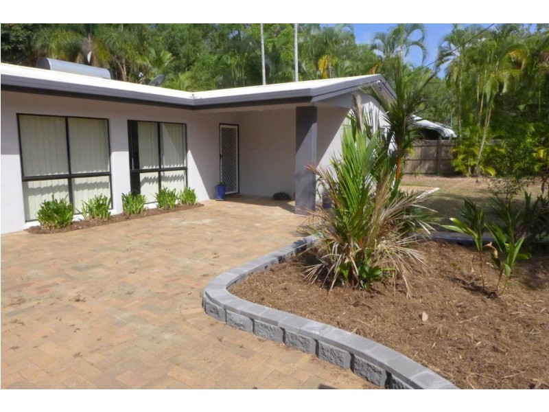 18 Hope St, Clifton Beach QLD 4879