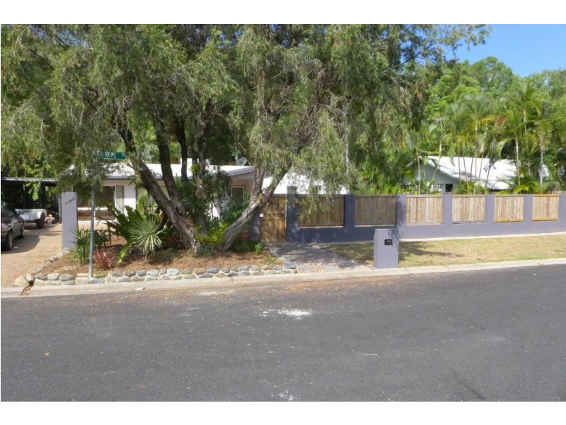 18 Hope St, Clifton Beach QLD 4879