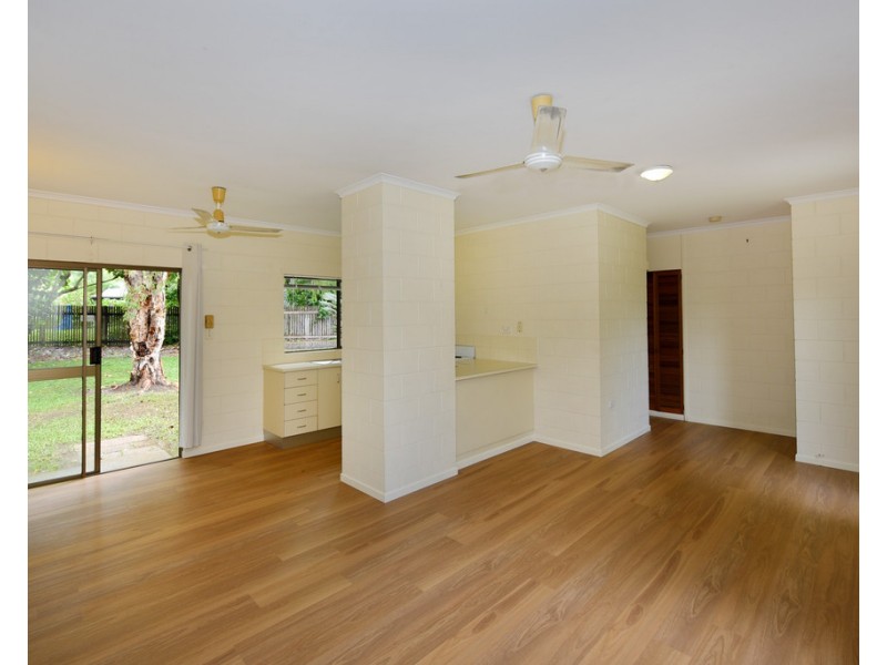 5 Newport Close, Kewarra Beach QLD 4879