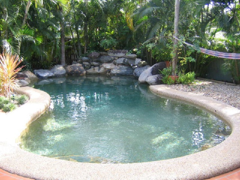 Clifton Beach QLD 4879