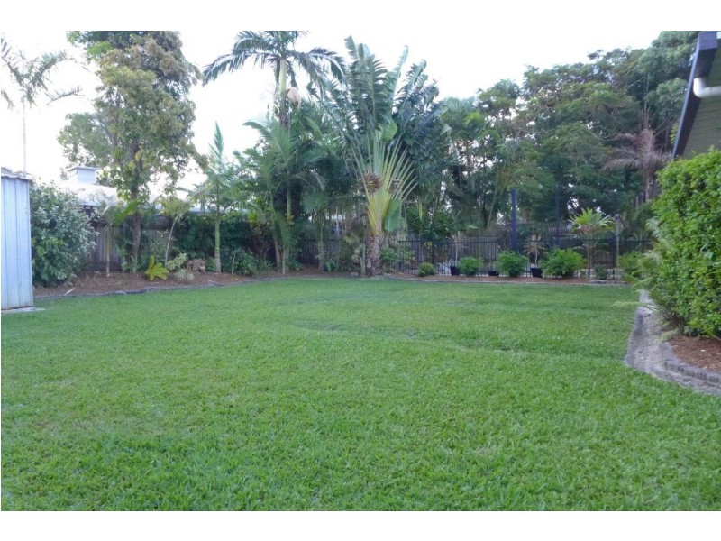 18 Rabaul Street, Trinity Beach QLD 4879