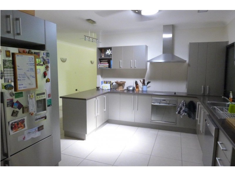 16 Trinidad Close, Trinity Beach QLD 4879